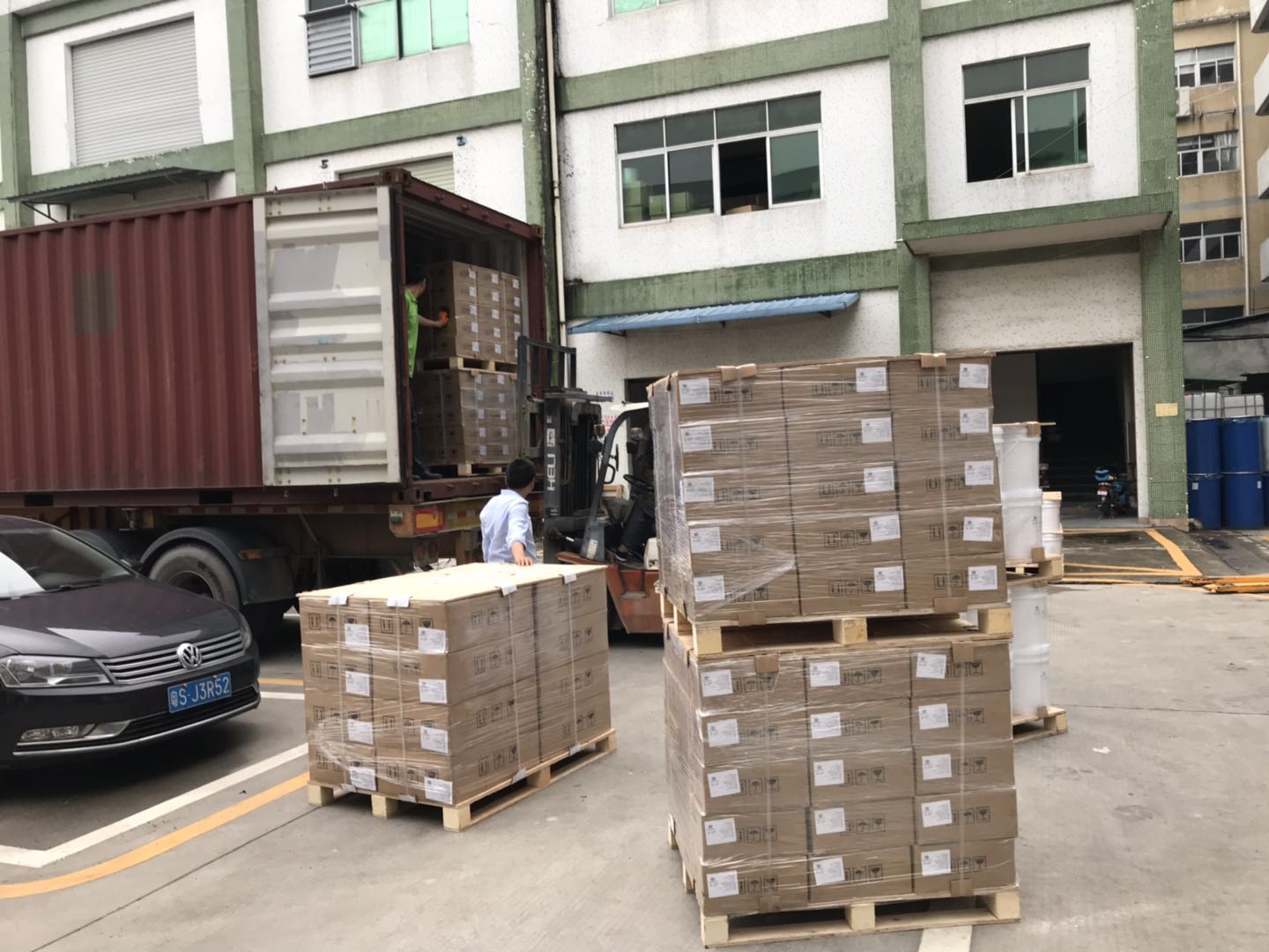 奮戰(zhàn)半月，液體硅膠準(zhǔn)時(shí)出貨