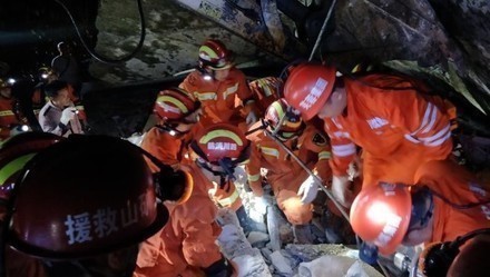 液體硅膠廠家心系地震災(zāi)區(qū)，祈禱平安